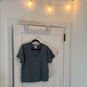 Athleta Essential Short Sleeve V-Neck Tee Blue/Gray